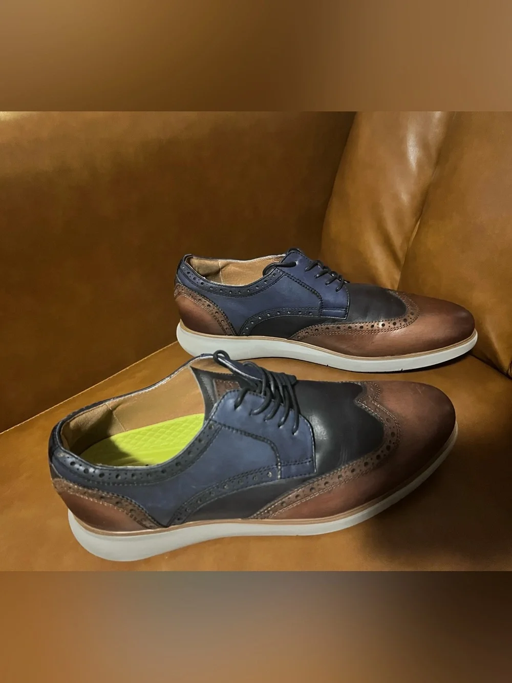Florsheim Tan Brown & Navy Blue Colourblocked Leather Brogues men’s size 10.5W